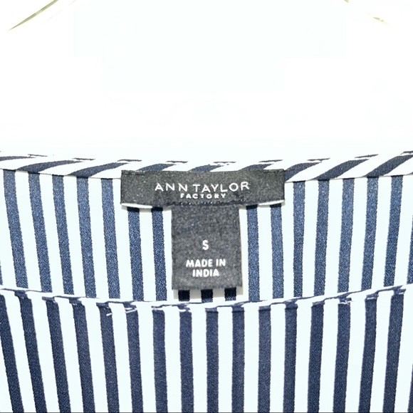 Ann Taylor Factory Size Small long sleeve black and white striped top - Picture 3 of 10